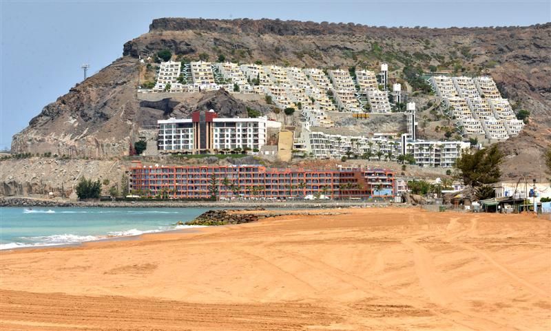 Visita de la Feht a la nueva Playa de Anfi Tauro