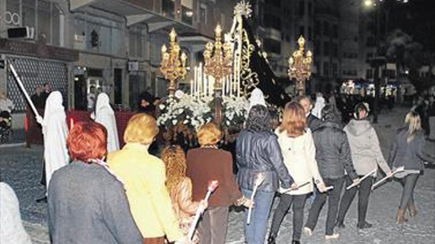 Burriana vibra con la Virgen de los Dolores