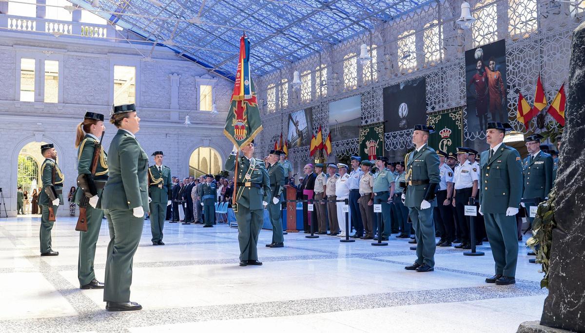 Toma de posesión de Francisco Poyato Sevillano como jefe de Comandancia de la Guardia Civil de Alicante
