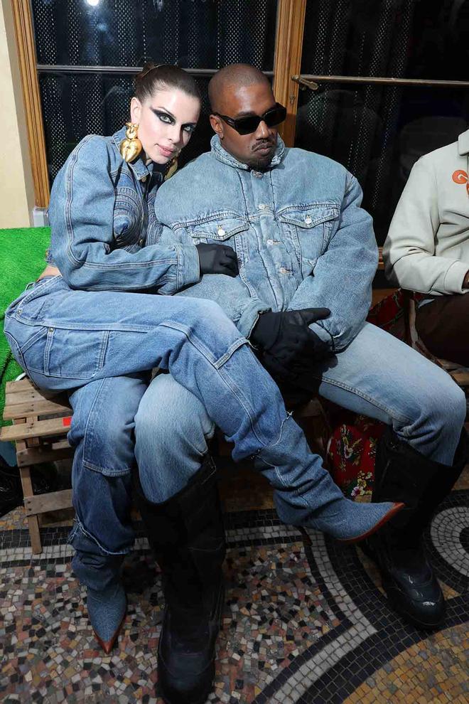 Front row de Kenzo en París: Kanye West y Julia Fox