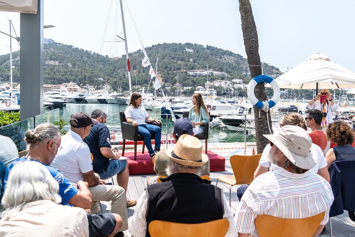 Aina Bauzà, durante el acto en el Club de Vela Port d'Andratx.