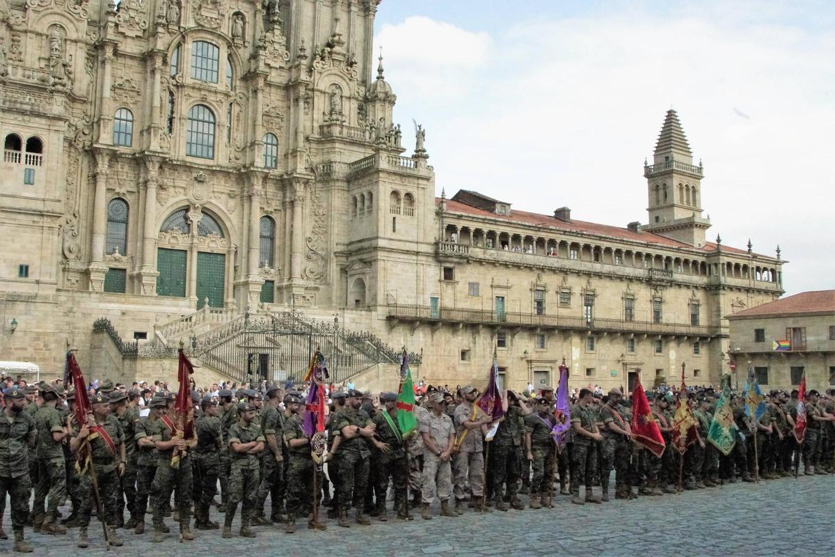 Entrega de premios tras la prueba por relevos de la Brilat en el Camino de Santiago
