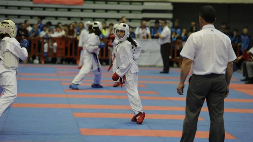 Podium del Campeonato de Kárate