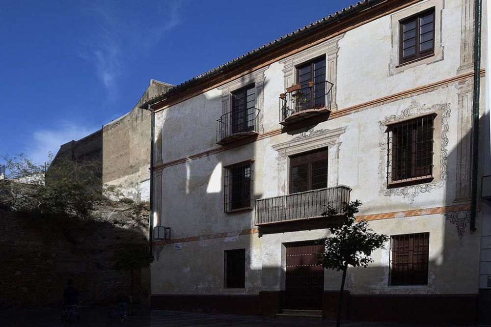 'Cinco bolas' de Simón Flynn, 'Casa del Obispo' de Nina Rodríguez y 'Torre de San Felipe' de Feliciano Ruy, ganadoras del Concurso Fotográfico'Pinturas Murales Barrocas" de Málaga Monumental