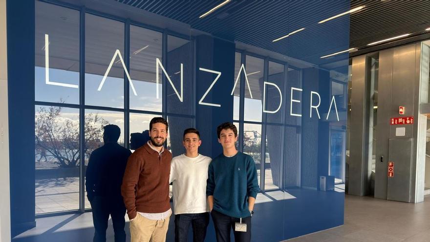 Tecnología con sello gallego para acertar la talla del zapato en segundos con solo una foto