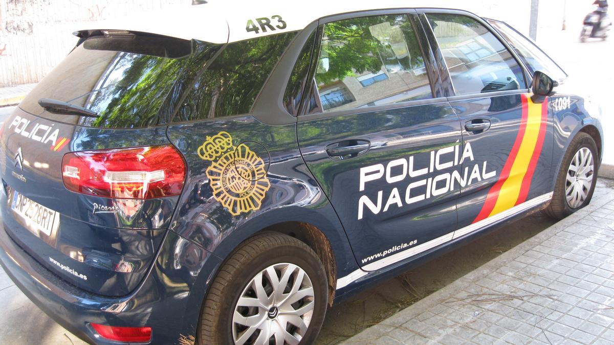 Imagen de archivo de un coche de la policía nacional.