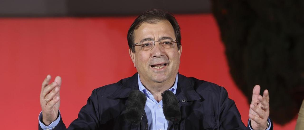 El presidente en funciones y candidato socialista, Guillermo Fernández Vara.