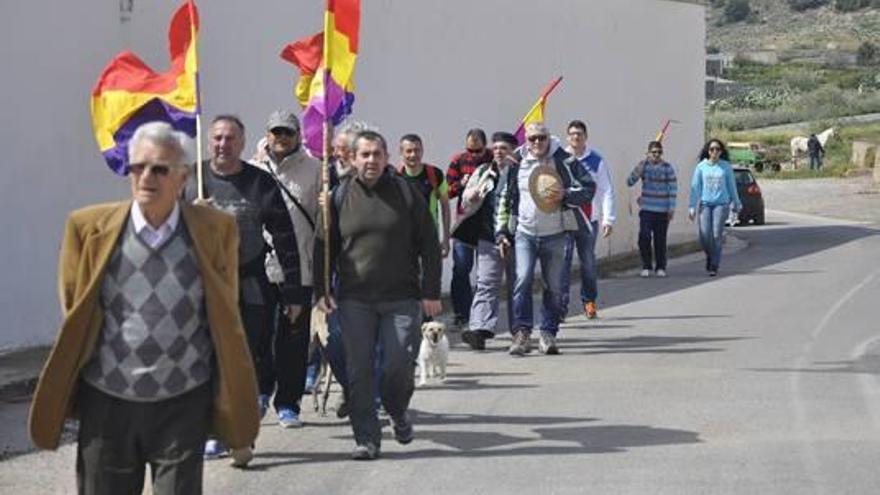 La plataforma de Puçol homenajea a 28 fusilados  en Sagunt tras la guerra civil