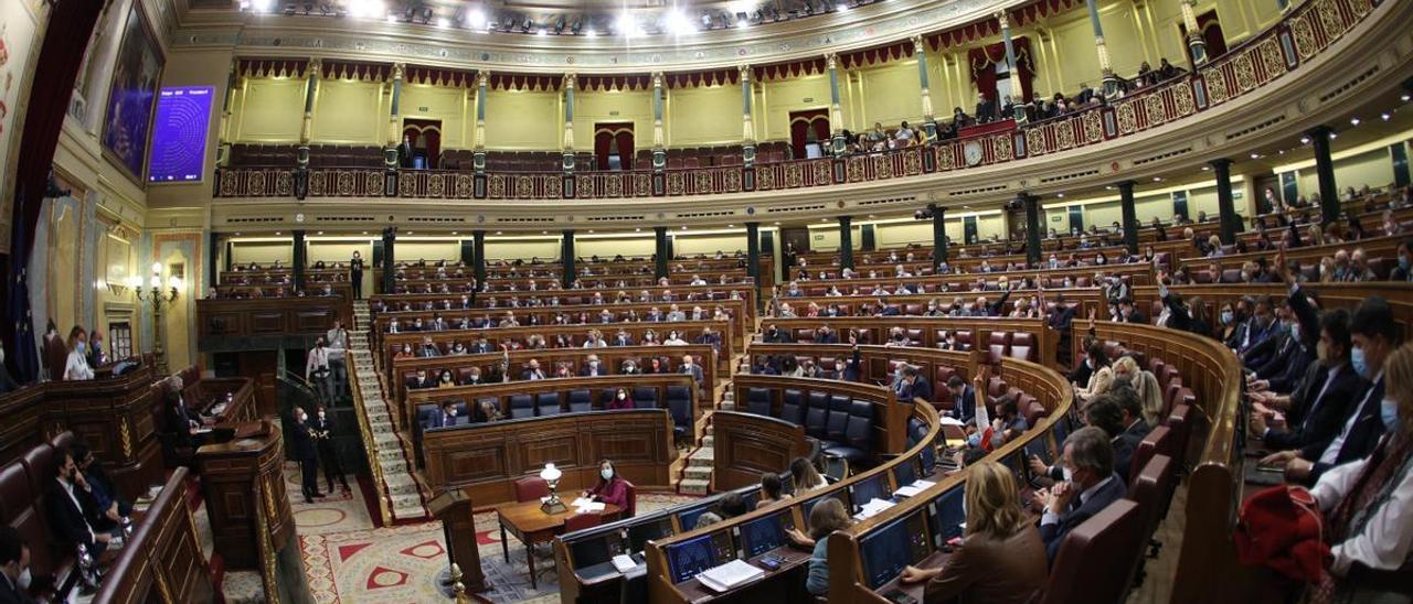 Extremadura se juega 9 de los 350 diputados del Congreso