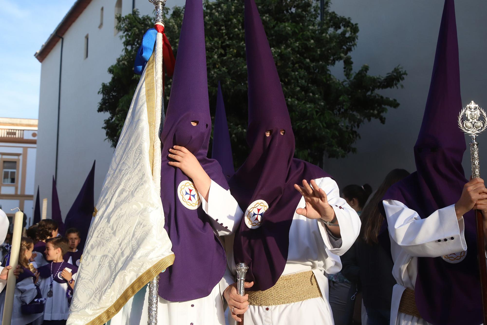 La procesión de la Hermanda de la Santa Faz en imágenes