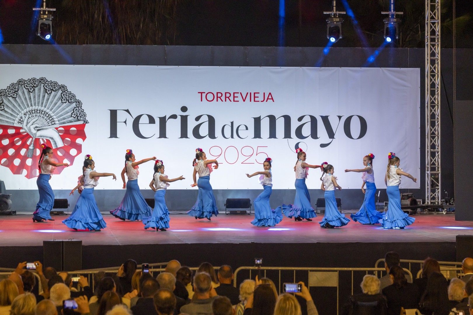 Por sevillanas en la Feria de Mayo de Torrevieja 2025