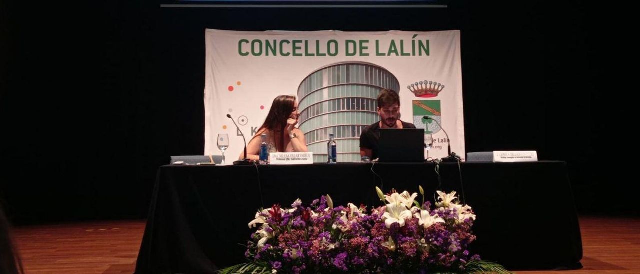 Milena Villar Varela y Lionel S. Delgado Ontivero, ayer, durante la conferencia sobre Machosfera.