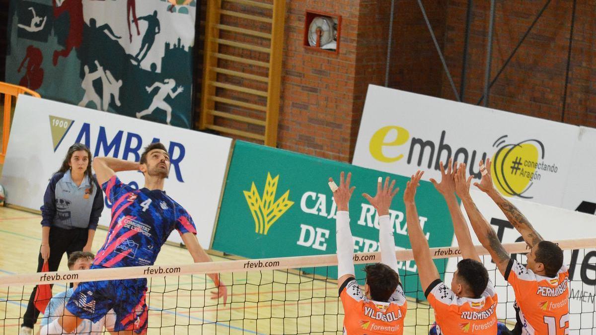 Léleman Conqueridor Valencia cayó en su visita al Pamesa Teruel Voleibol, por 3-0.