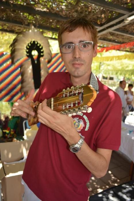 Homenaje a Bolivia en el Jardín de la Seda de Murcia