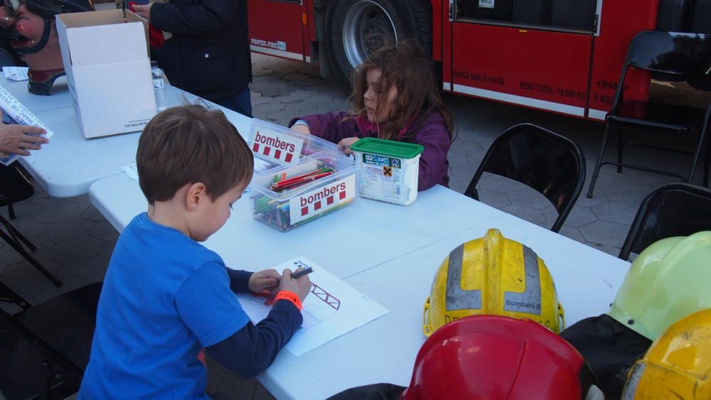 «Els Bombers t''acompanyen a donar sang» a Figueres