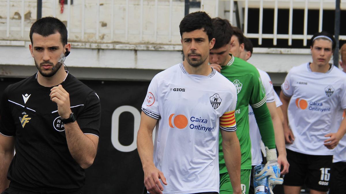 Juanan en un partido con el Ontinyent 1931.