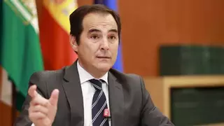 La oposición defiende el teletrabajo de los funcionarios y carga contra Nieto por dudar de los empleados públicos