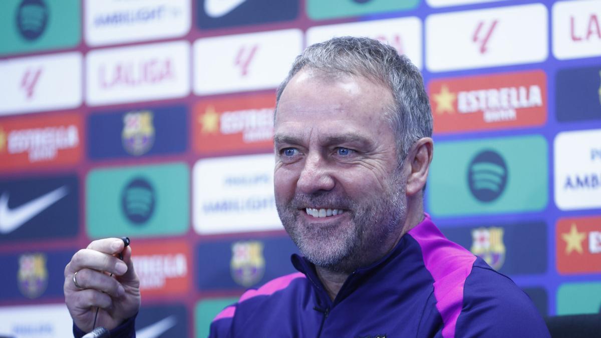 El técnico alemán del Barcelona, Hansi Flick, durante la rueda de prensa que ha ofrecido este viernes