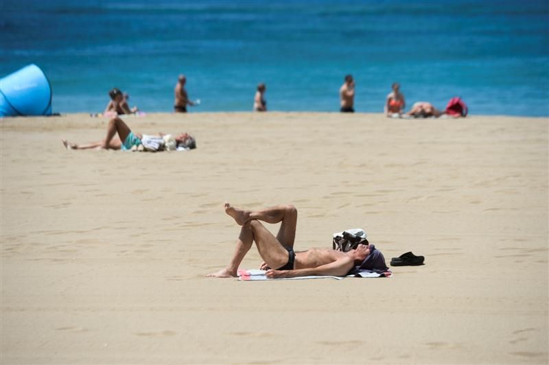 Playa de Las Canteras en Semana Santa