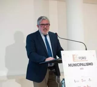 Emilio Arroita, director de Administración Local en la Junta: "Es necesario reformar la financiación local adaptándola a las circunstancias sociales, ambientales y territoriales del siglo XXI"