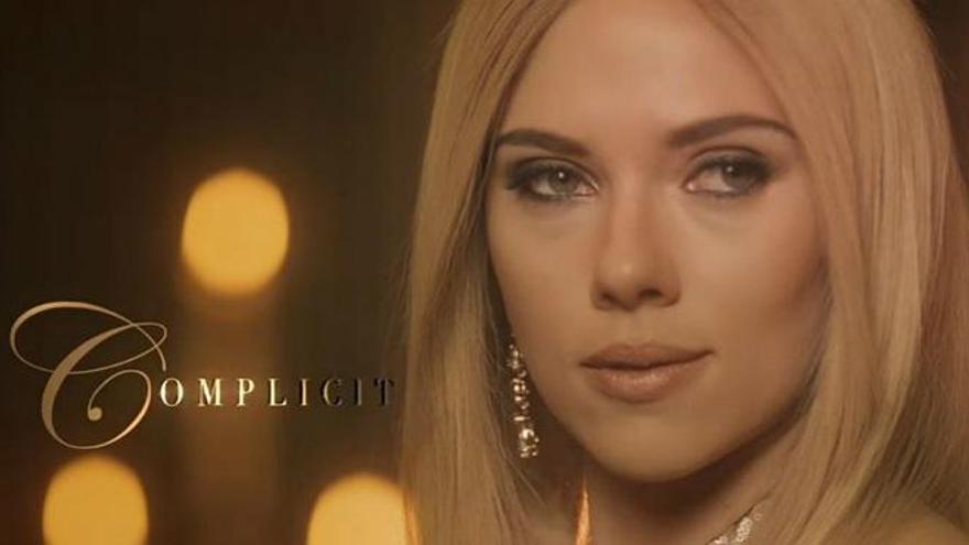 Scarlett Johansson parodia a Ivanka Trump en un falso anuncio de perfume
