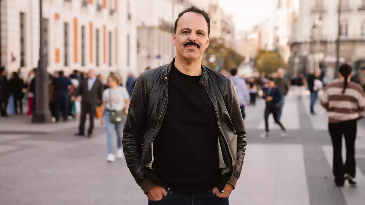 'De fuego cercada', de Servando Rocha: la ciudad se arranca su mortaja