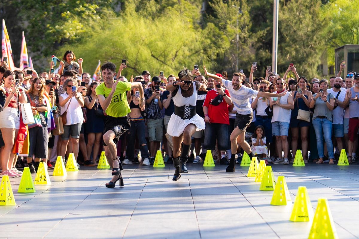 Carrera de tacones, en el Pride BCN