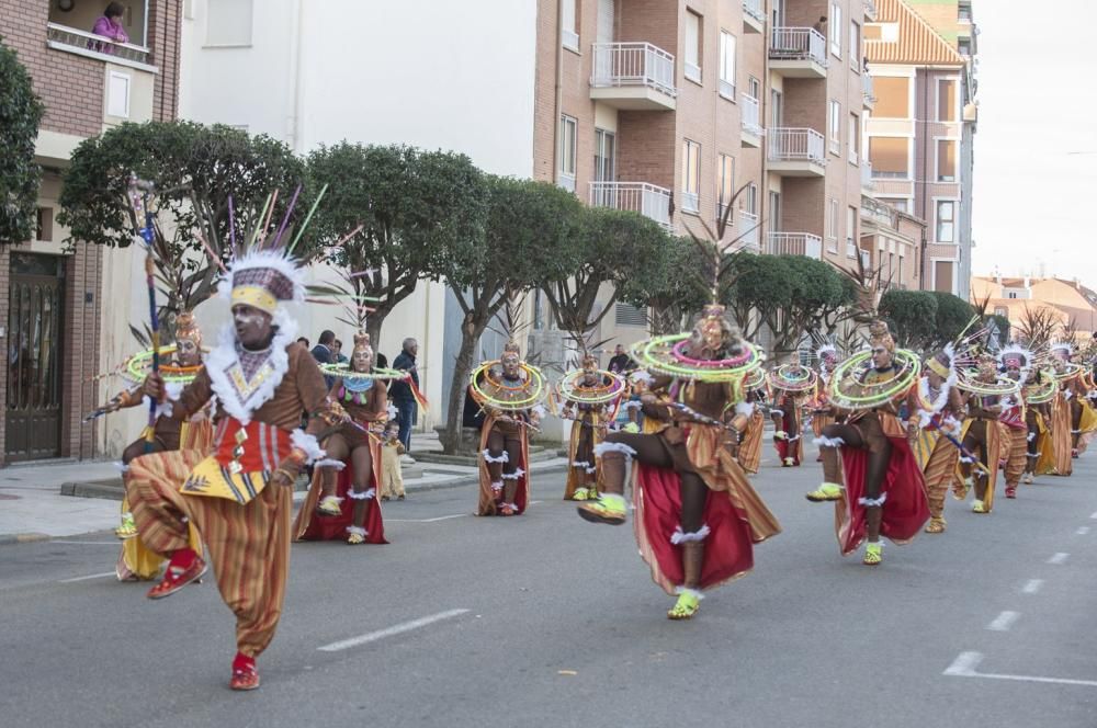 El desfile de Carnaval de Benavente, en imágenes