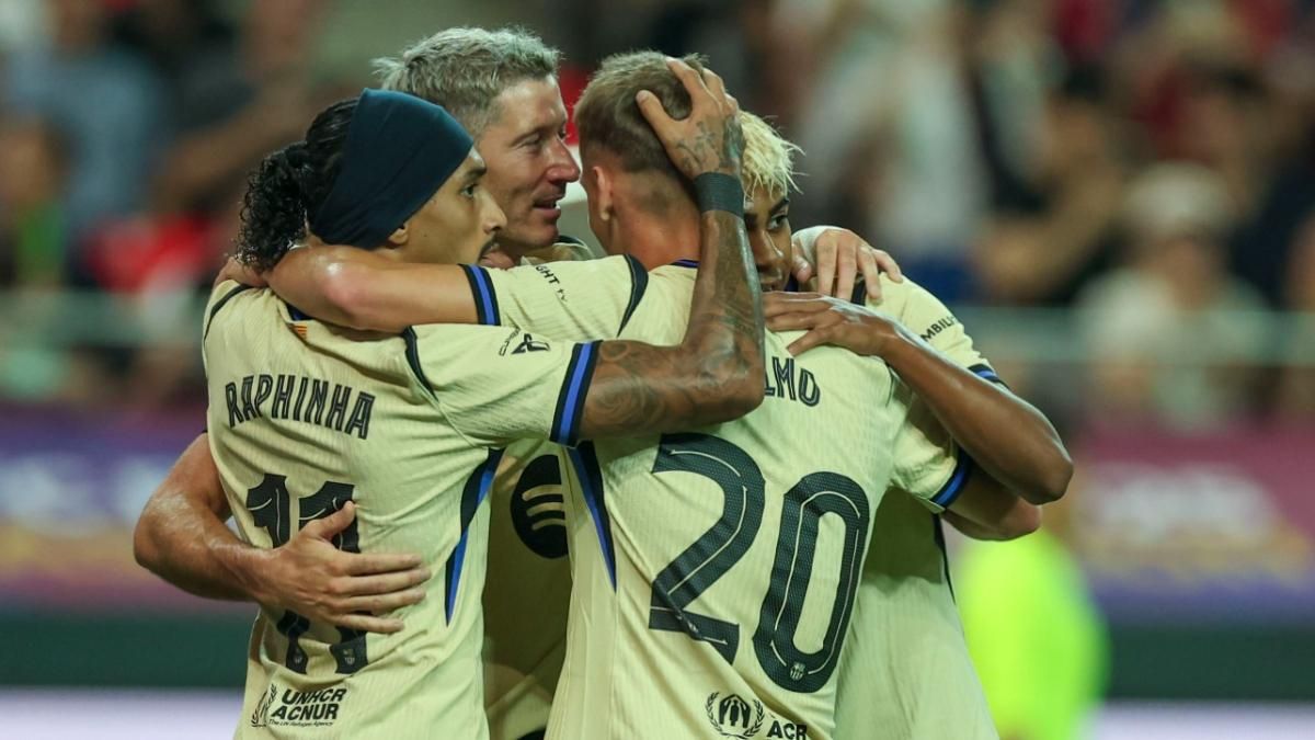 Los jugadores del FC Barcelona celebran uno de sus goles contra el FC Seoul
