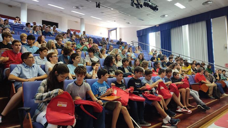 Sesión inaugural de la edición del programa Estalmat, que busca promover el talento matemático entre los estudiantes de ESO.