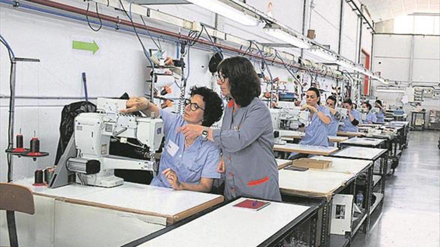 Nules reedita el curso de costura enfocado a personas sin trabajo