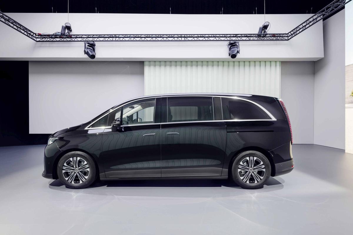Mercedes-Benz VLE: El primer “salón sobre ruedas”