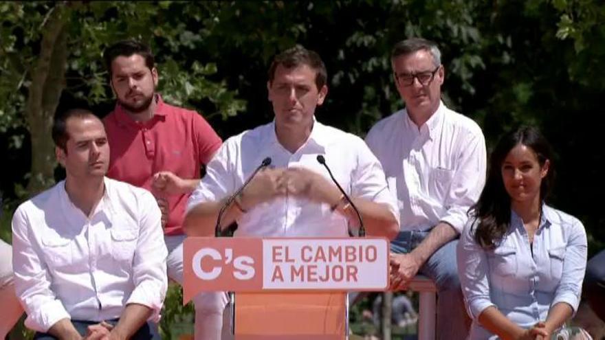 Rivera: "En cien días de Gobierno podemos cambiar más cosas que el PP y el PSOE en 30 años"