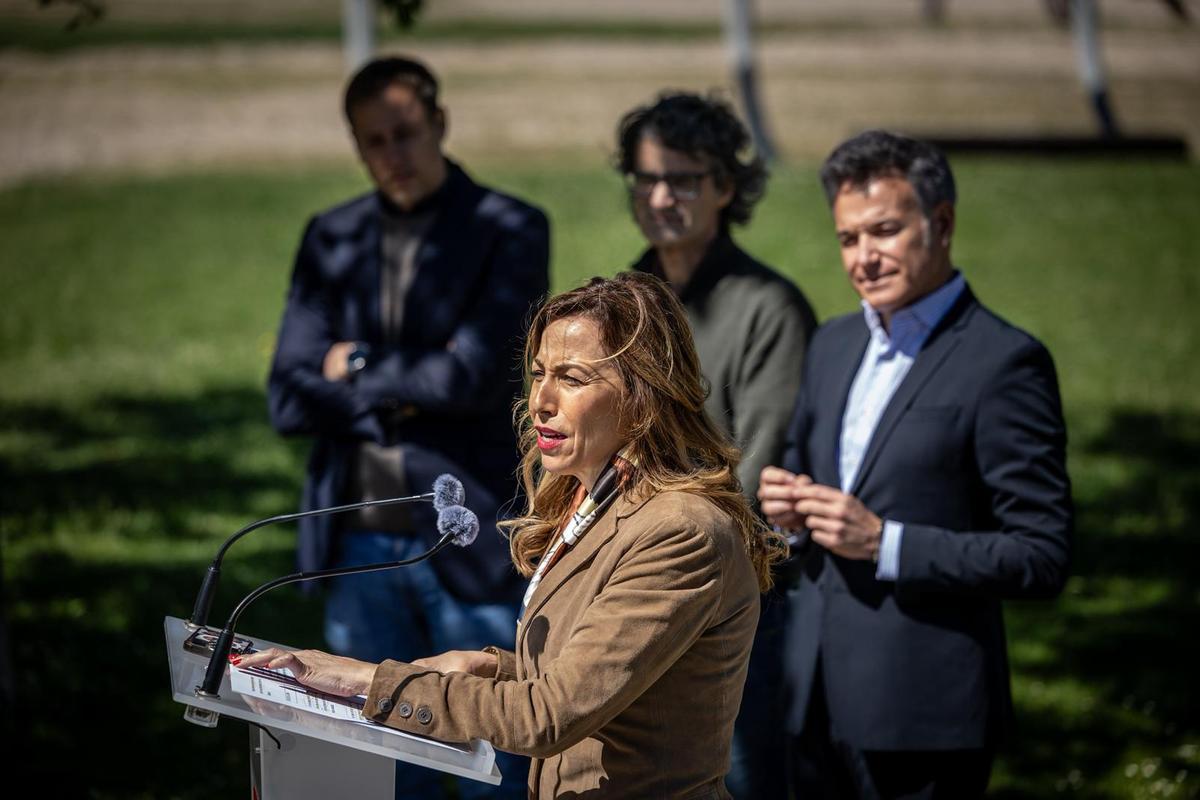 La alcaldesa de Zaragoza, Natalia Chueca, este miércoles en rueda de prensa.