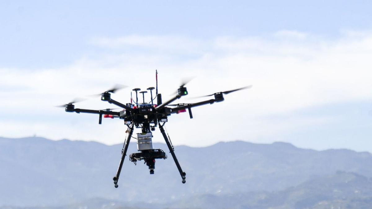 Las Canteras acoge este viernes el mayor espectáculo de drones celebrado en  Canarias - La Provincia