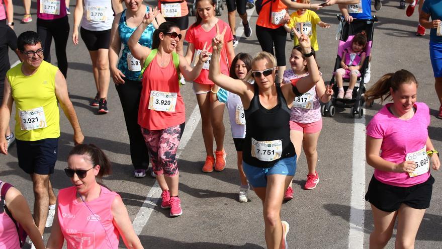 Las mujeres apuestan por la volta a Peu a València