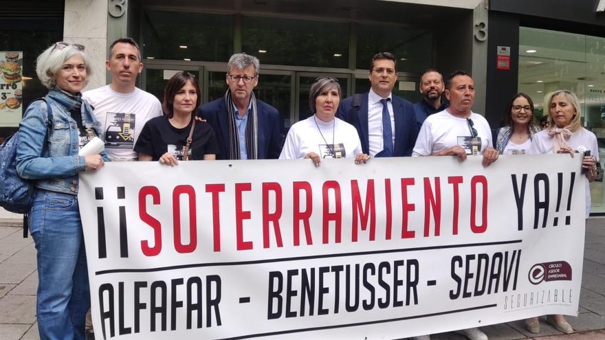 Adif impide a la Plataforma vecinal por el soterramiento de Alfafar entrar en la reunión