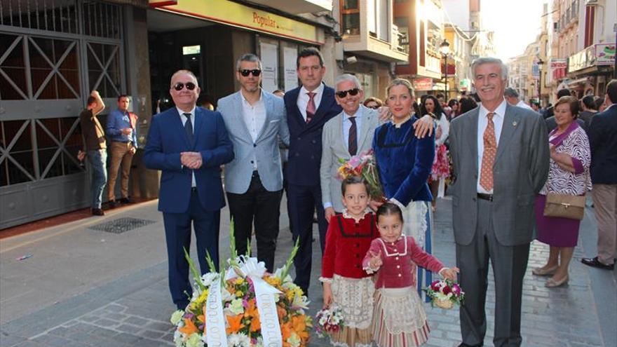 Flores a la Virgen de Araceli