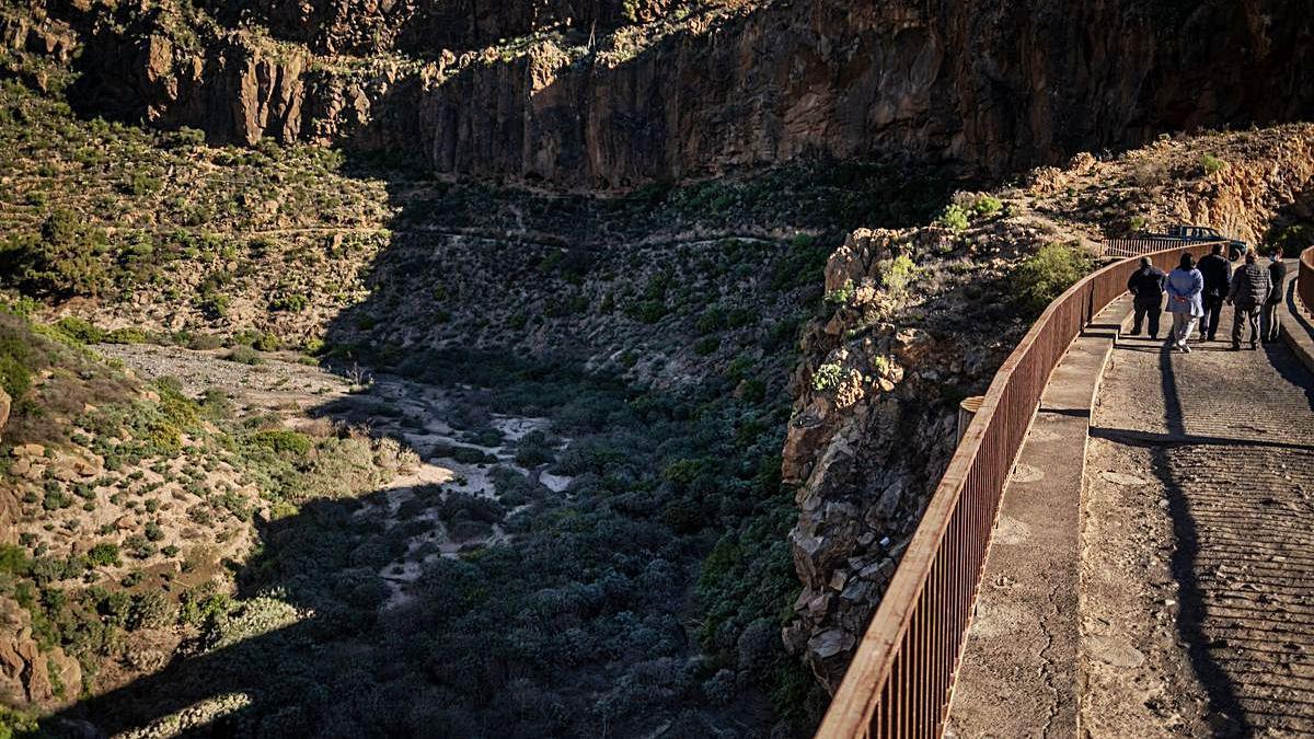 Arico comienza  el proceso para rehabilitar y poner en uso la presa de El Río