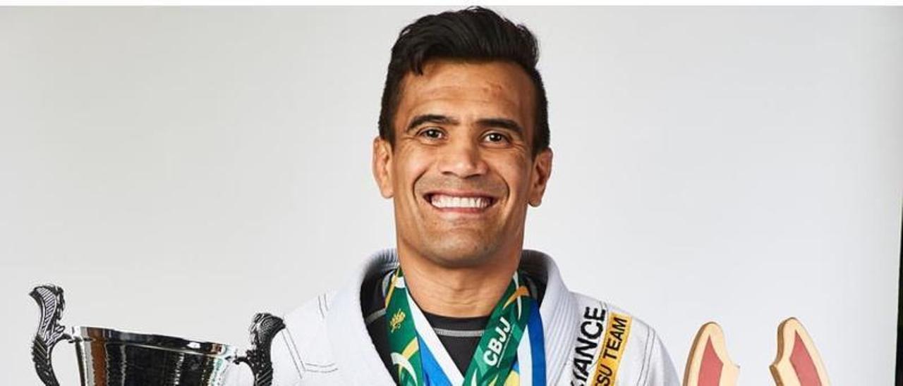 Rubens Charles Maciel ‘Cobrinha’, seis veces campeón mundial de Jiu-Jitsu, visita Eivissa.