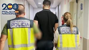 Un menor y otros tres detenidos por robar a hombres a los que captaban en aplicaciones para ligar
