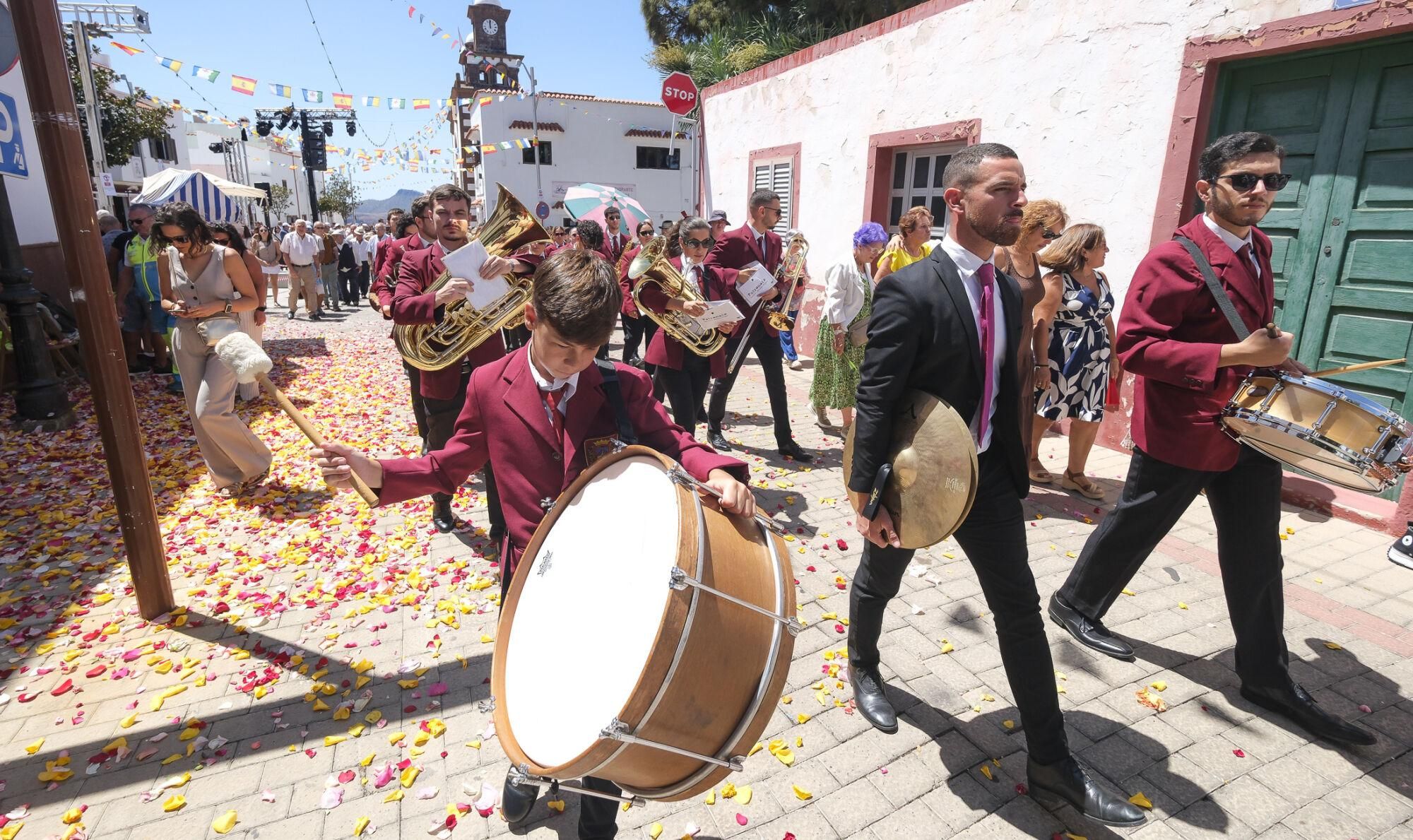 Procesión de la Virgen de La Cuevita, Artenara