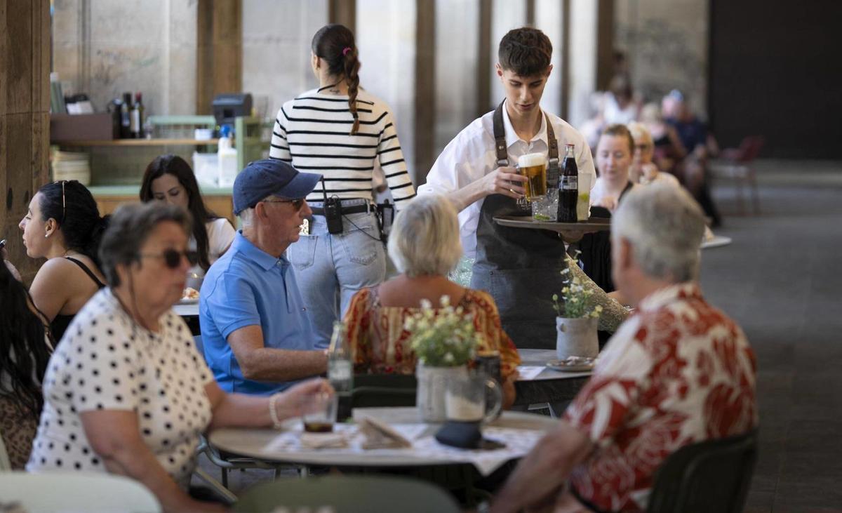 Els joves es jubilaran als 71 anys per tenir la mateixa pensió que els pares