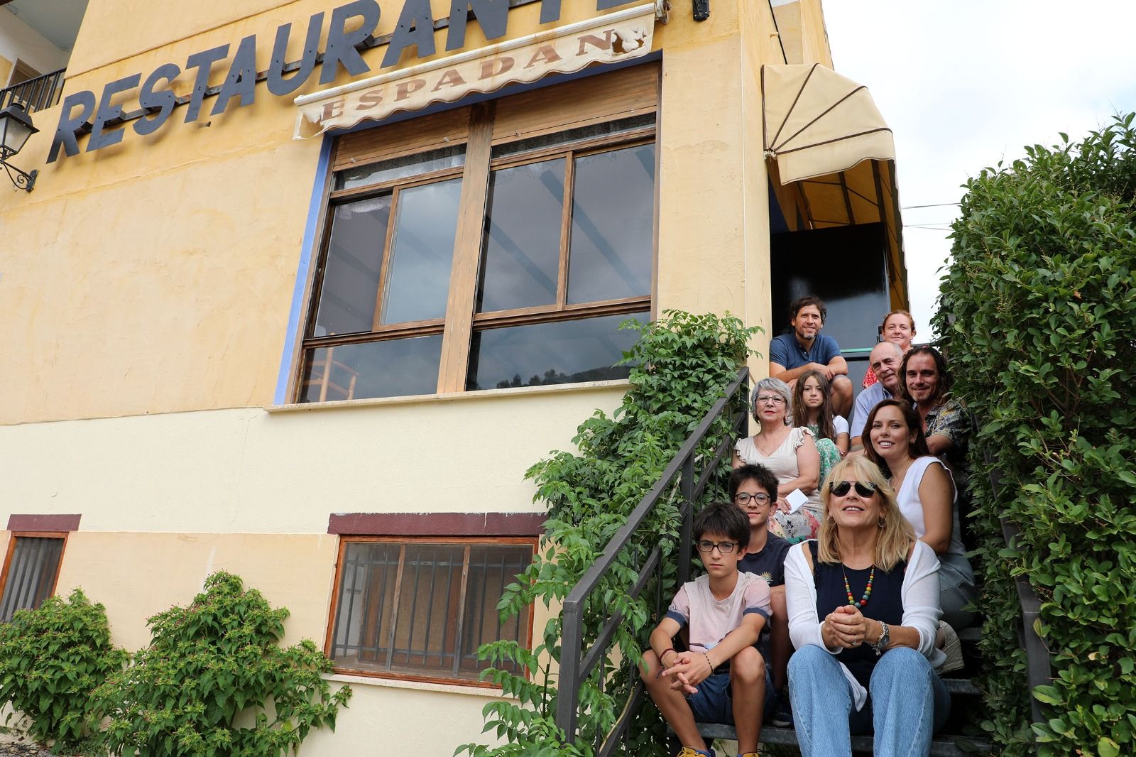 Azuébar reabre las puertas de su hostal tras años cerrado