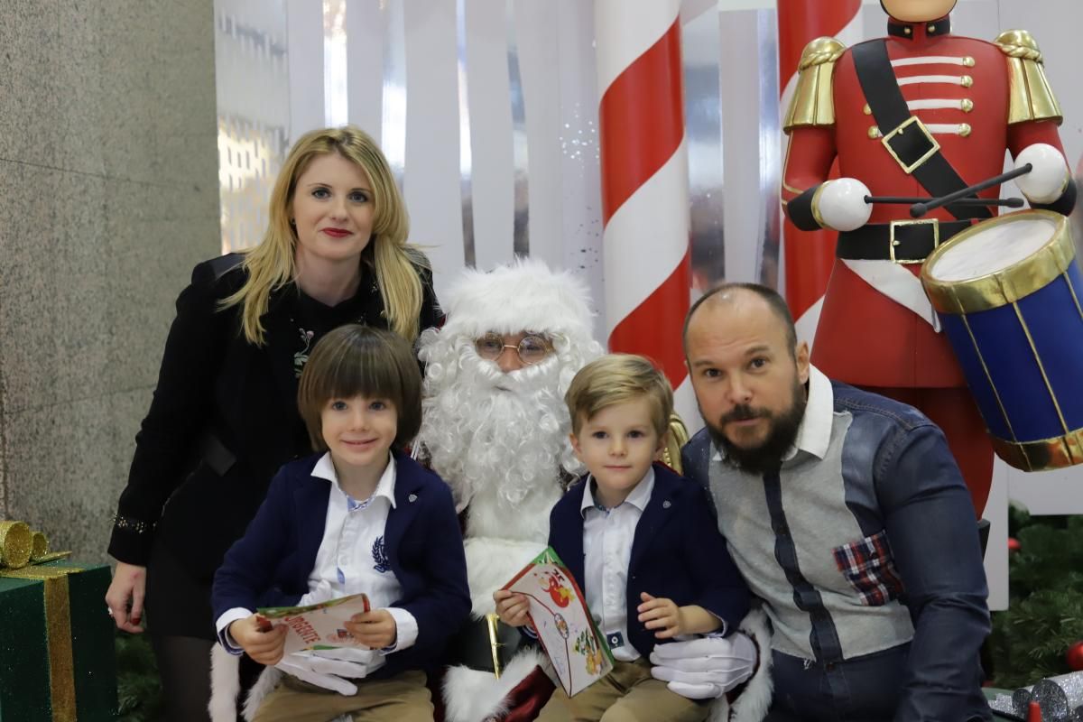 Fotos con Papá Noel realizadas el 22 de diciembre de 2017