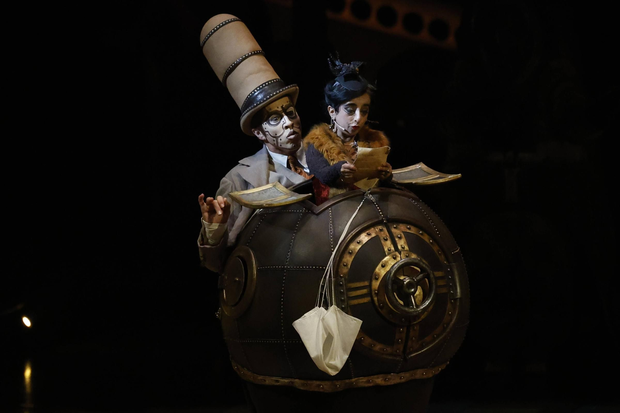 EN IMÁGENES: Acrobacias de todos los colores en el Circo del Sol, se estreno en Gijón
