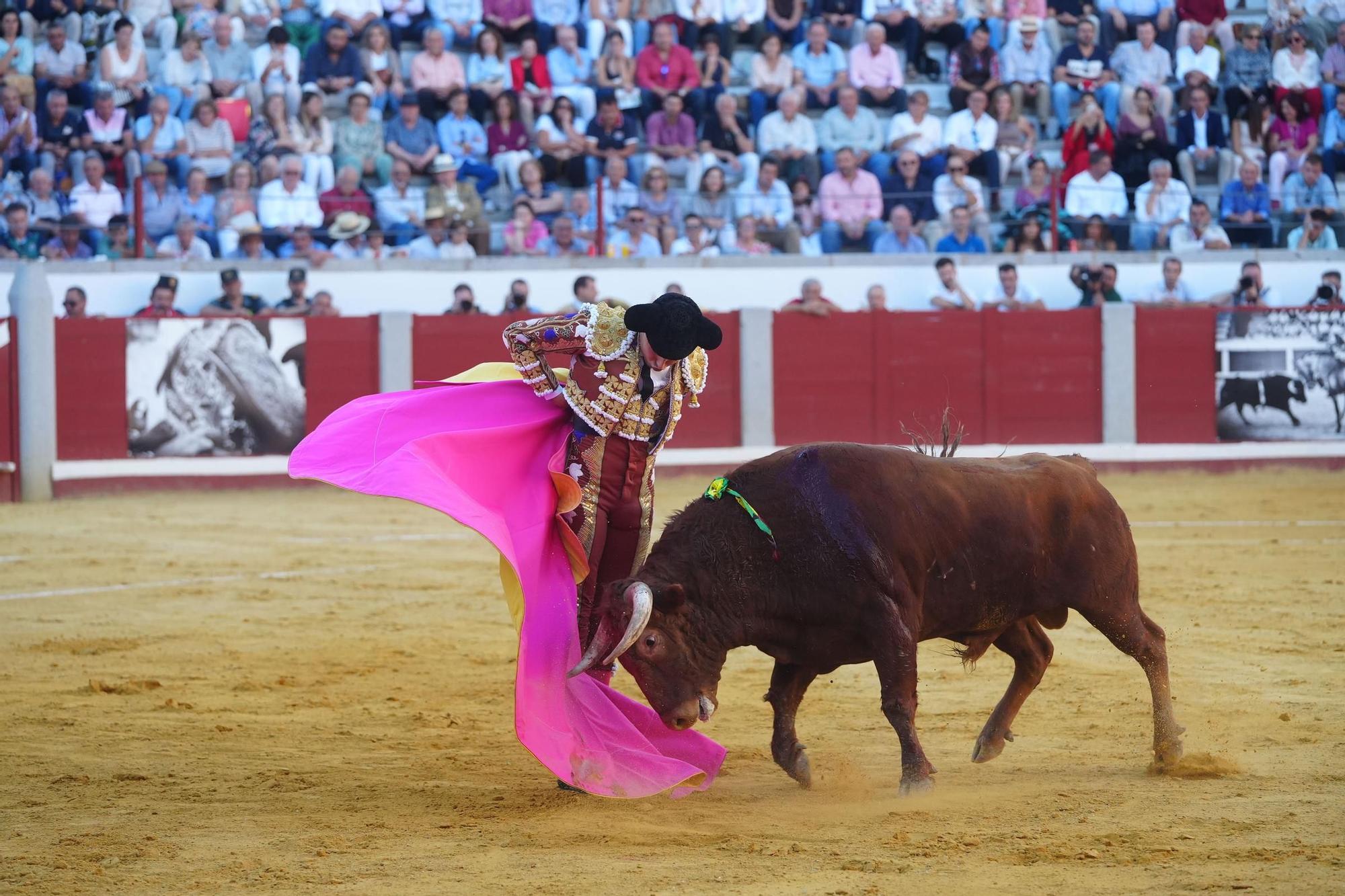 Manzanares, Roca Rey y Rocío Romero salen a hombros en Pozoblanco