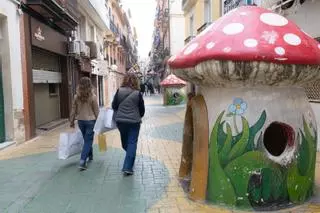 El comercio de la calle de las setas de Alicante teme que las obras se alarguen hasta Semana Santa