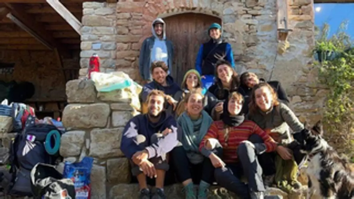 Un grupo de jóvenes busca terreno para construir una casa en el Pirineo: "Es nuestro sueño"