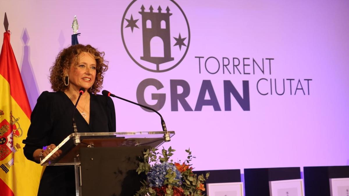 Amparo Folgado, alcaldesa de Torrent.